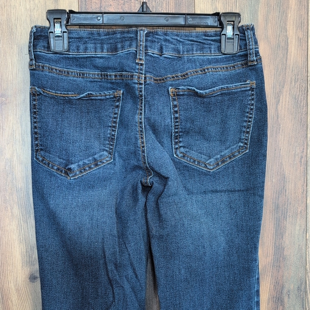 SO Women's Dark Blue Boot Cut Low Rise Jeans 3/26W              M125A